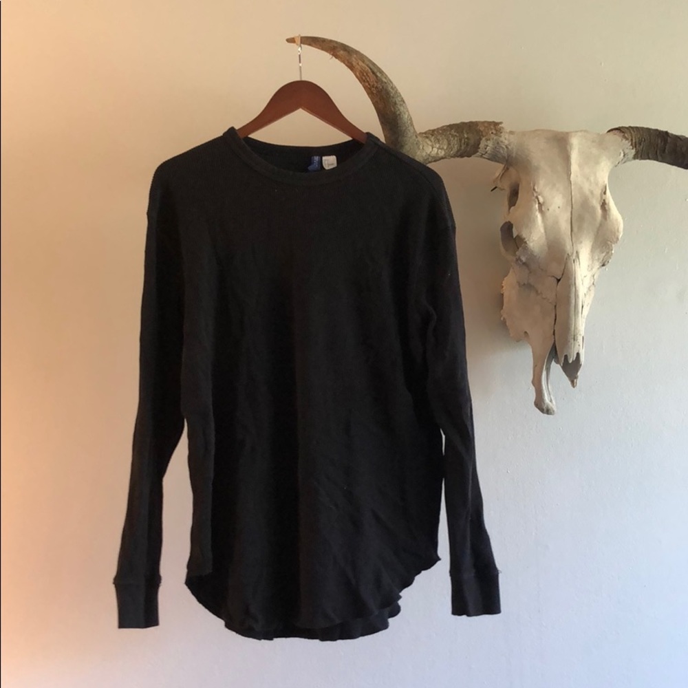 Long sleeved black thermal